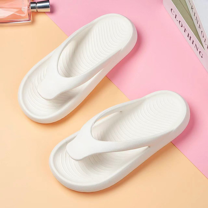 Lightweight Flip Flops